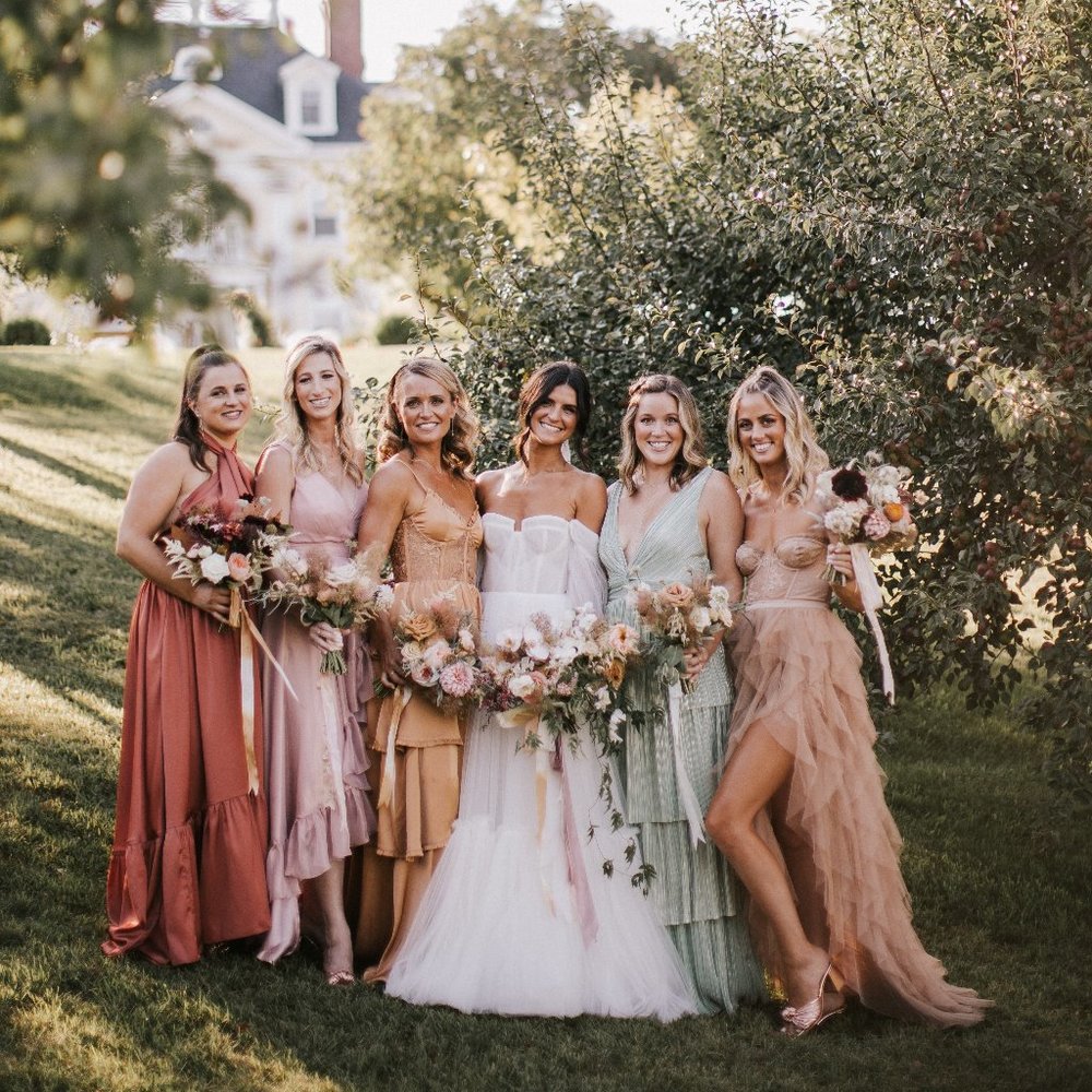 V. Chapman Dakota Gown